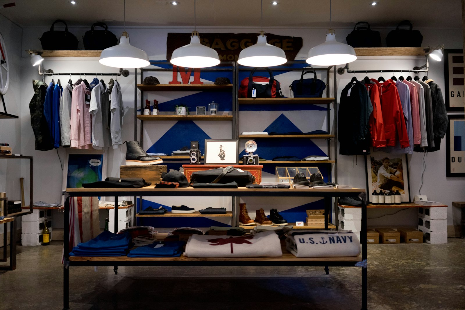 Interior de una tienda de retail